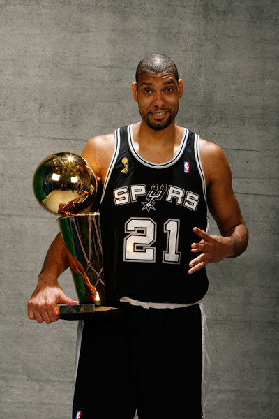 天妒英才，国米旧将范赫斯登转投西协甲后生涯第三度遭遇ACL受伤（多舛天才！前国米后卫范赫斯登转战西协甲后职业生涯第三次遭遇前十字韧带重伤）