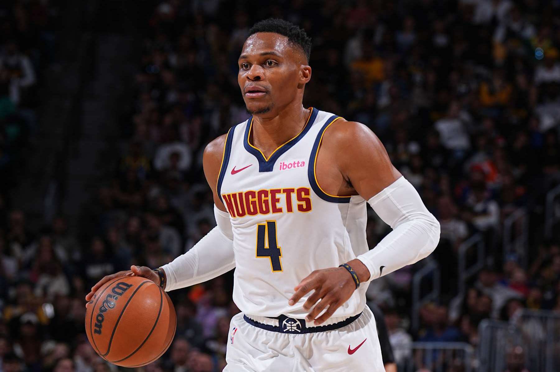 博主：巴乙后腰卡约正式签约西南地区的某地级市中超俱乐部（据博主透露：巴乙后腰卡约已与西南某地级市中超俱乐部完成签约）