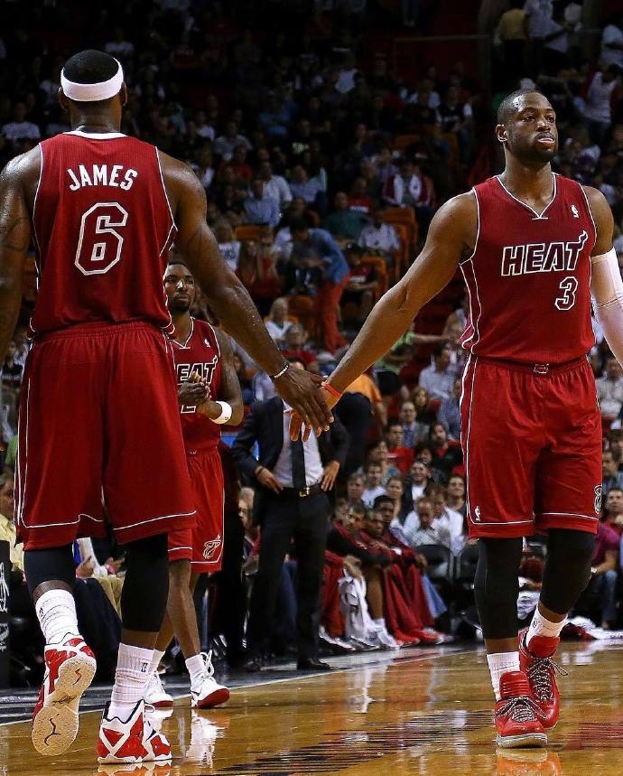 孔帕尼：我不想看到“孔帕尼足球”，我想看到拜仁的风格（孔帕尼：不追求“孔帕尼足球”，只想踢出拜仁风格）